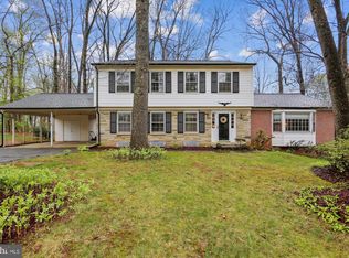 7512 Dew Wood Dr, Rockville, MD 20855