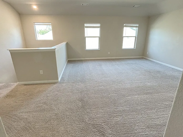 212 Stonebrook Trl — Photo 34