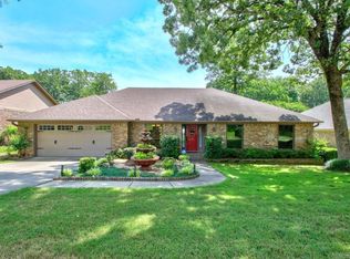 8224 Windsor Valley Dr, N Little Rock, AR 72116