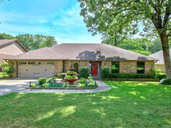 8224 Windsor Valley Dr, N Little Rock, AR 72116
