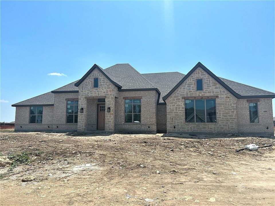 1st image of 6001 Park Dr
