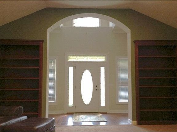 2nd image of 103 Eagle Crest Dr