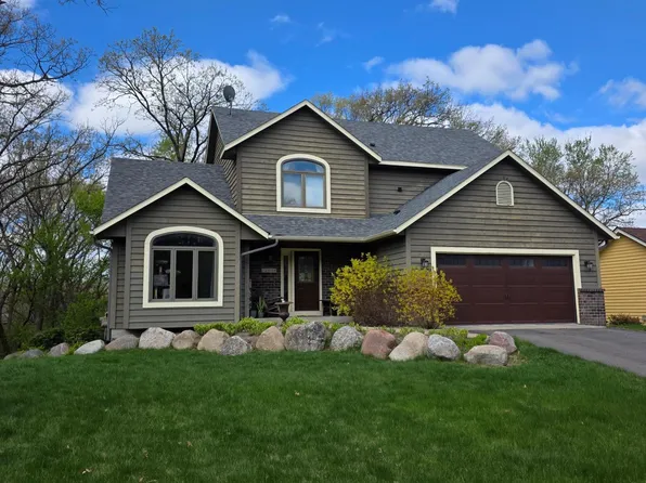 12054 Gantry Ln, Apple Valley, MN 55124