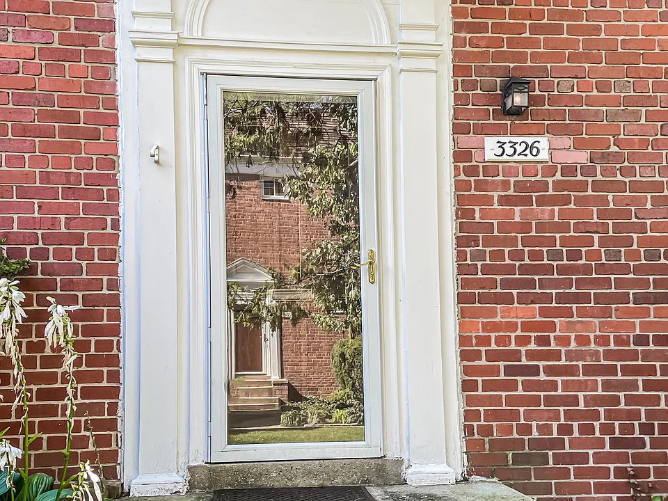 3326 Gunston Rd