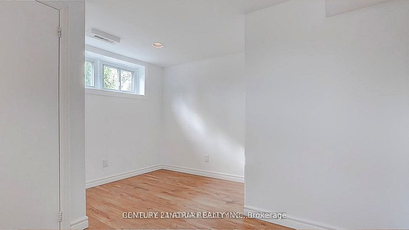 Toronto House for rent - 5 Bedrooms — photo 14