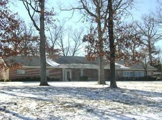3249 S 10 Mile Dr, Jefferson City, MO 65109