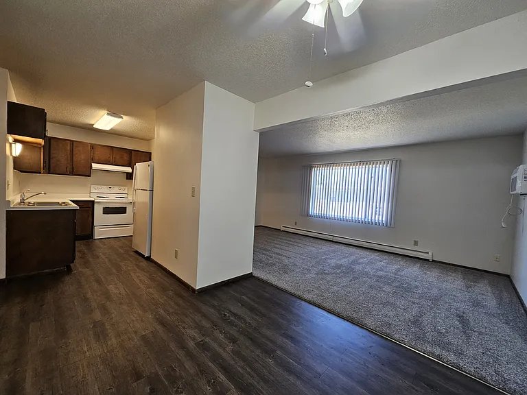1538 Green Apartments — Photo 19