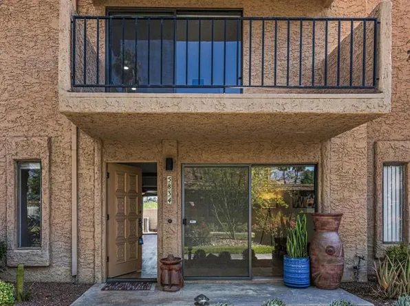 5834 Los Coyotes Dr, Palm Springs, CA 92264