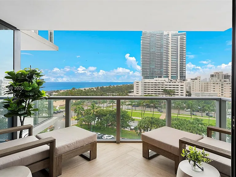 2201 Collins Ave #804 — Photo 41