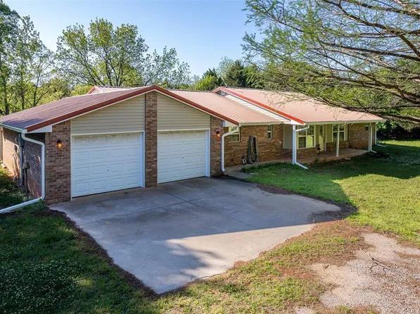 8750 Hartman Dr, Noble, OK 73068