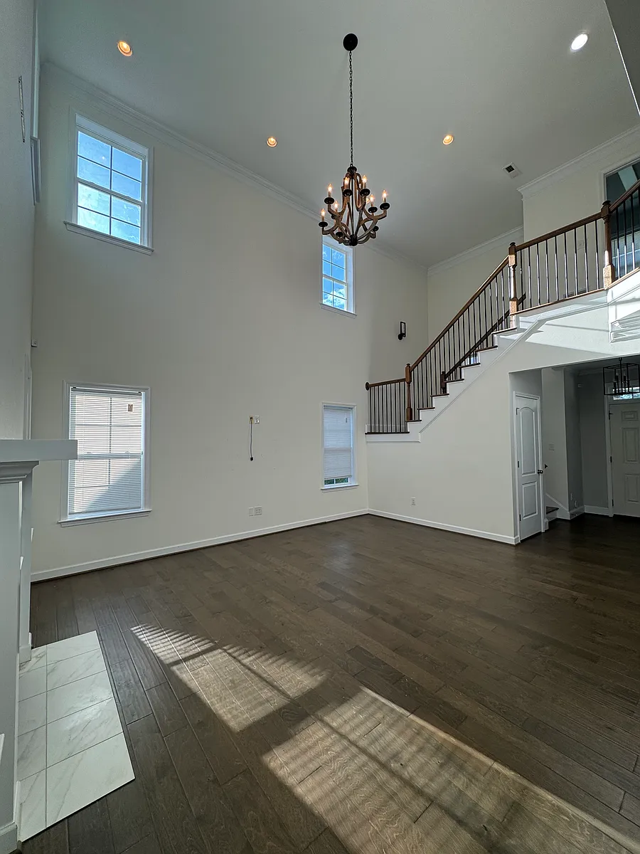 Building Photo - 6982 Orchard Path Dr #1