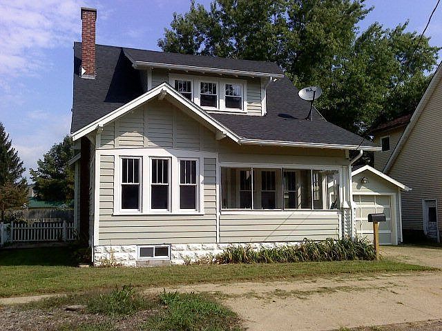 1st image of 230 W Butler St