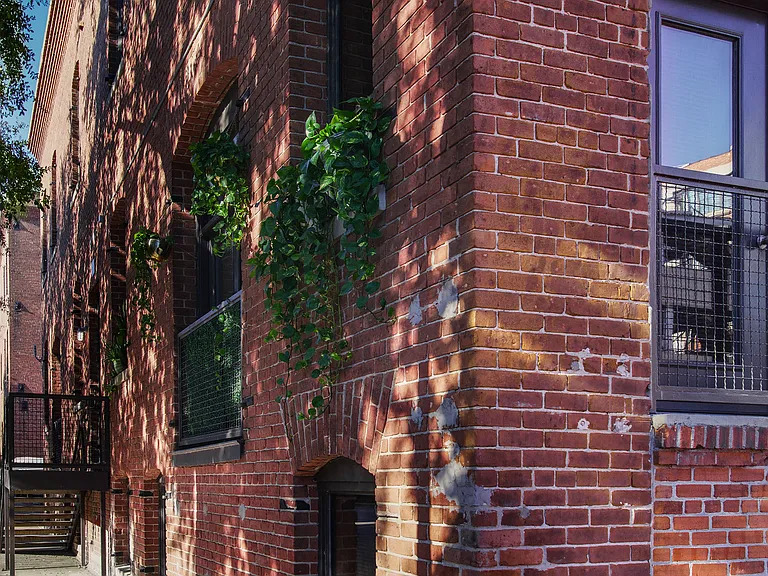 East End Lofts — Photo 35