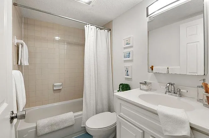135 Pleasant St #403 — Photo 11