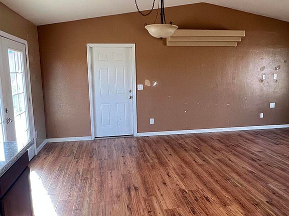 5th image of 6335 N Rockland Dr