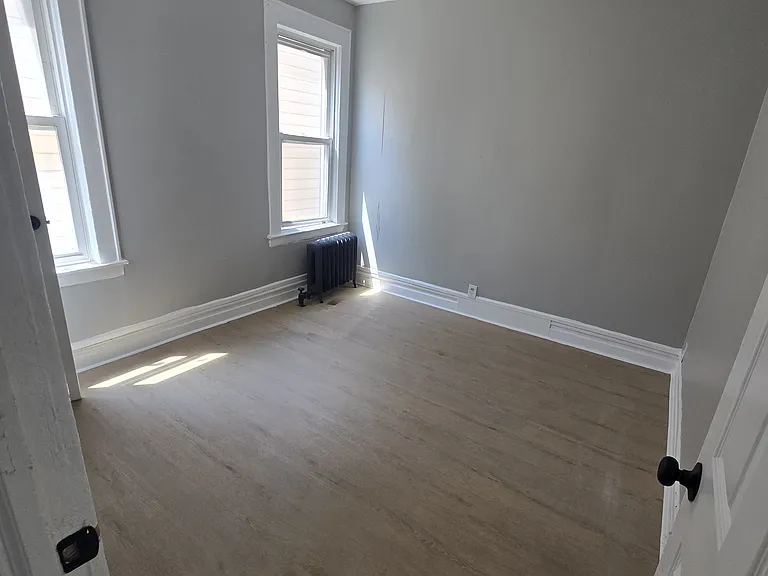 180 Columbia Ave #G2 — Photo 3