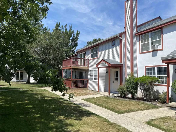 25B Oyster Bay Rd #25-B, Absecon, NJ 08201