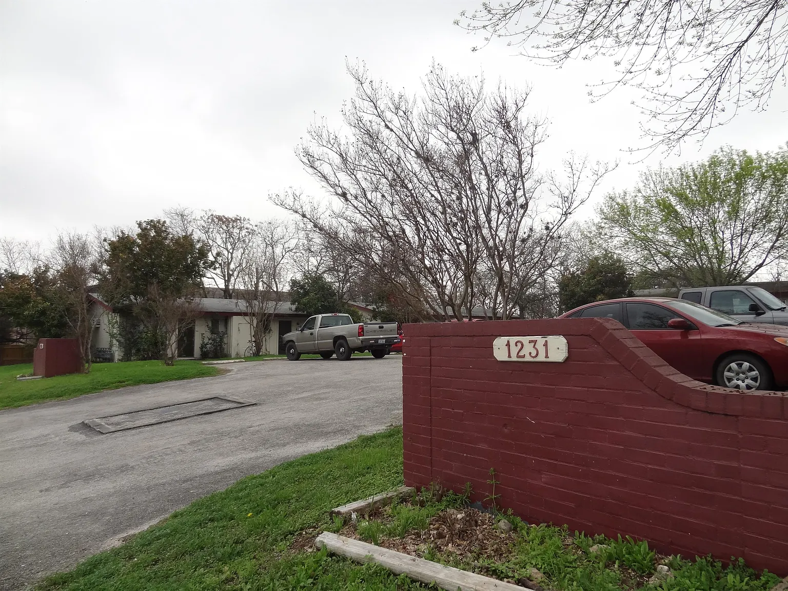 1231 North LBJ Drive - Unit 3 — Photo 1
