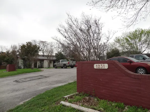 1231 N Lbj Dr, San Marcos, TX