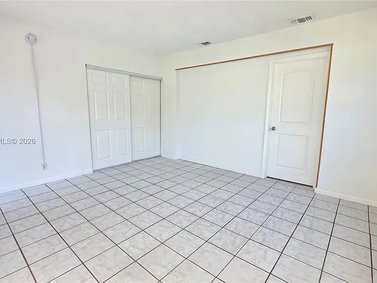 525 NE 132nd Terrace Br #527 — Photo 14