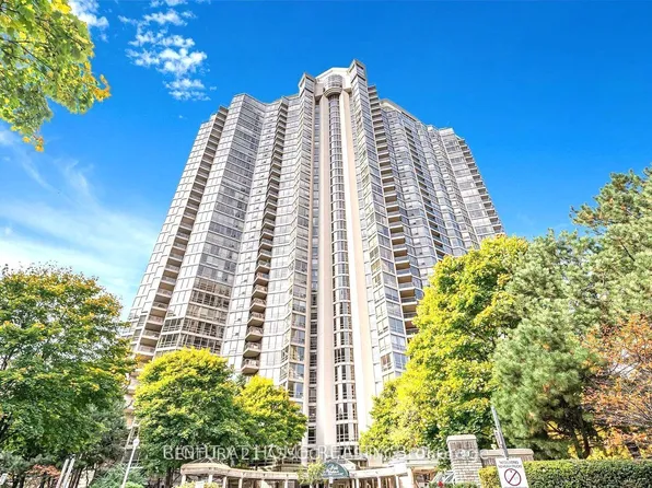 45 Kingsbridge Garden Cir #2105, Mississauga, ON L5R 3K4