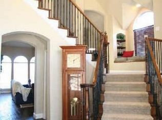 9032 Bottlebrush Ln, Irving, TX 75063