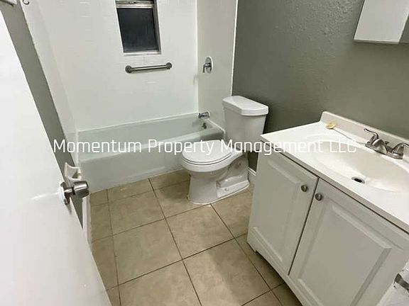 4th image of 609 S 70th St APT B
