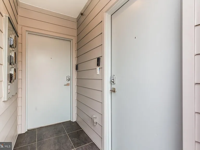 2132 Berges St #1 — Photo 5