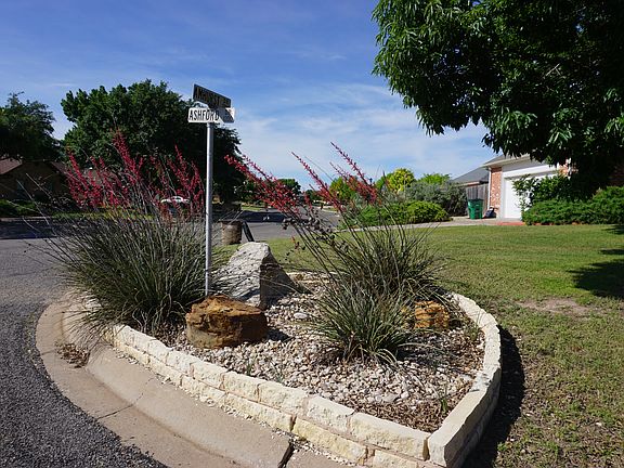 4th image of 1201 Ashford Dr