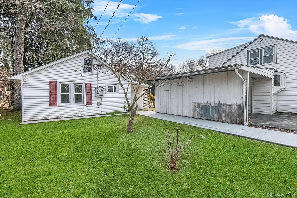 Building Photo - 3538 James St #B