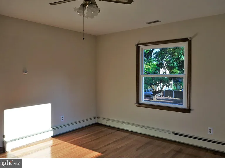 214 Valley Rd — Photo 18