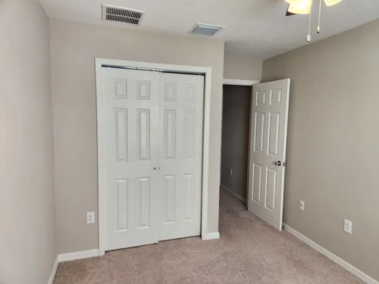 7031 Woodchase Glen Dr — Photo 18