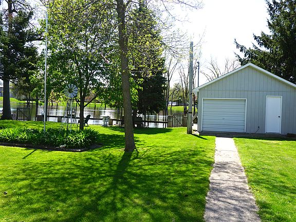 Garage, man cave, she shack?