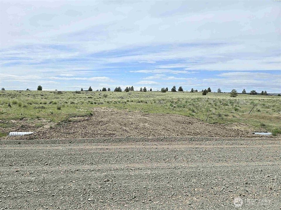 1st image of 149 Middle Rd
