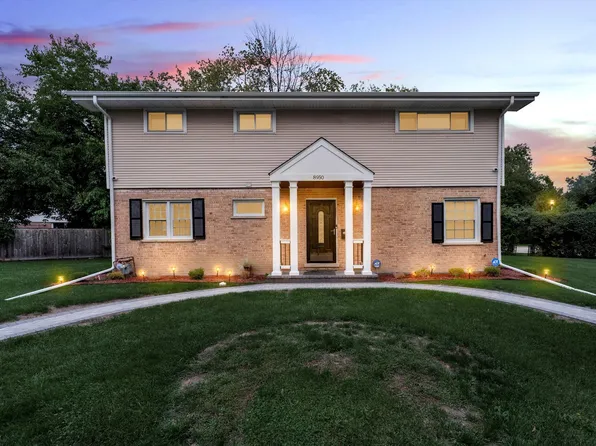 8950 E Prairie Rd, Evanston, IL 60203