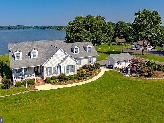 3rd image of 37668 Waterloo Rd