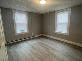 103 Endicott St, Worcester, MA