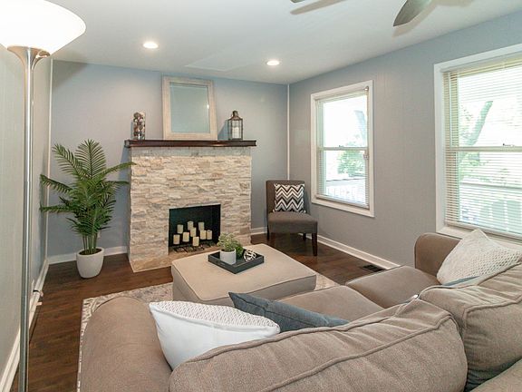 3rd image of 4079 Concordia Ave
