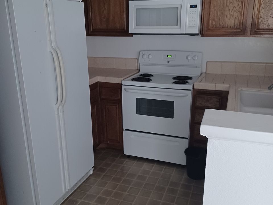 1st image of 22100 Burbank Blvd Unit 234