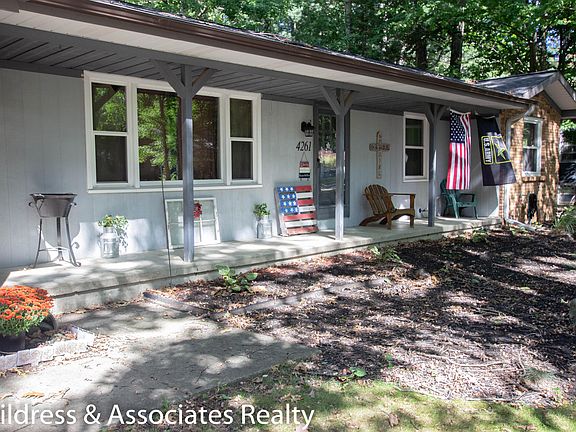 2nd image of 4261 Crestlane Dr