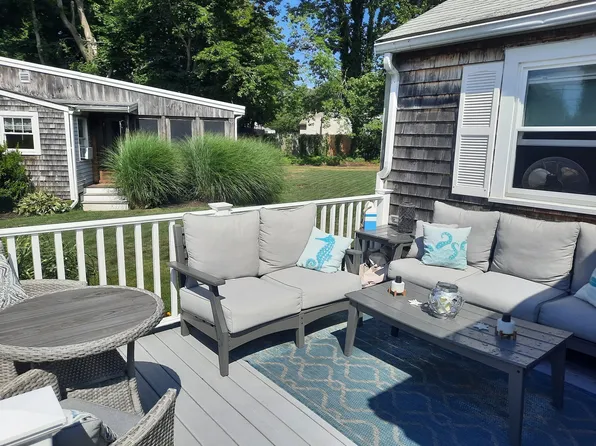 45 Park St, Marshfield, MA 02050