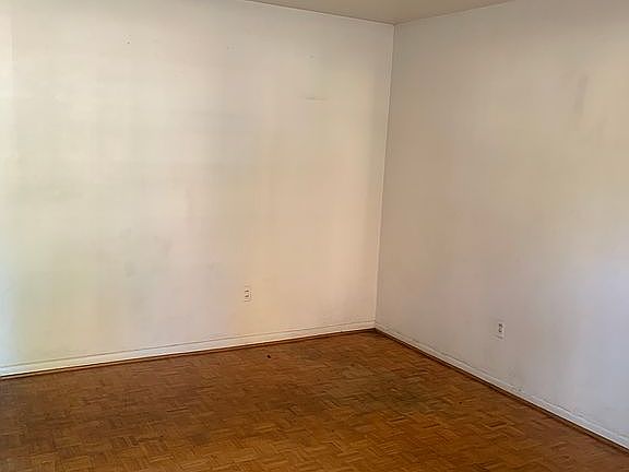 3rd image of 3504 Lilac St