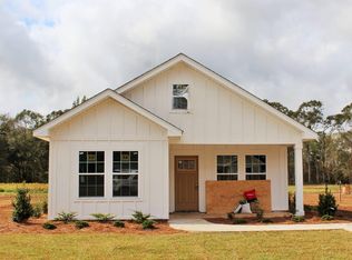 94 Ridge Ln, Lucedale, MS 39452