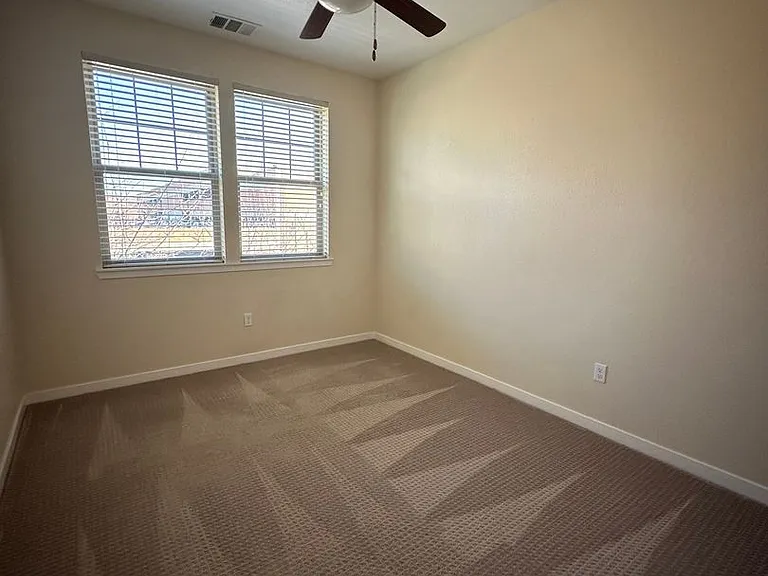 H Street Apartments — Photo 10