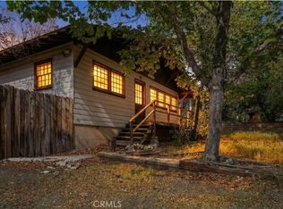 799 Mountain View Ave, Wrightwood, CA