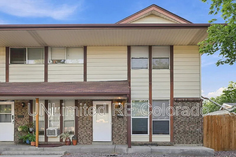 4 bed, 1.5 bath, 1664 sqft, $2,199 — Photo 3