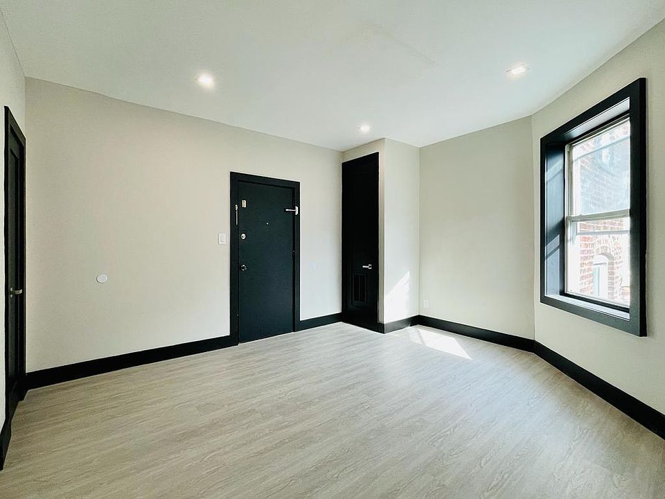 2nd image of 55 Lincoln St Floor 4