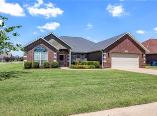 2001 SW Pinoak Ave, Bentonville, AR 72713