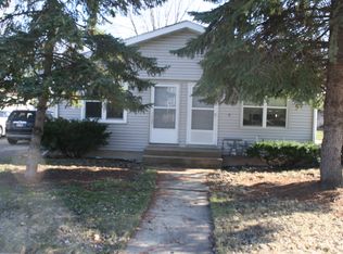 954 W Cecil St #954, Neenah, WI 54956