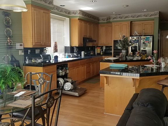 2nd image of 41136 Canyon Heights Dr